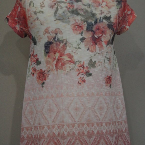 Papaya Cream Pink Floral Juniors Sz Medium Top - Picture 4 of 5